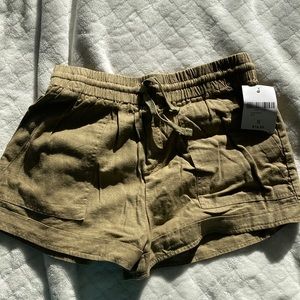 NWT woven shorts